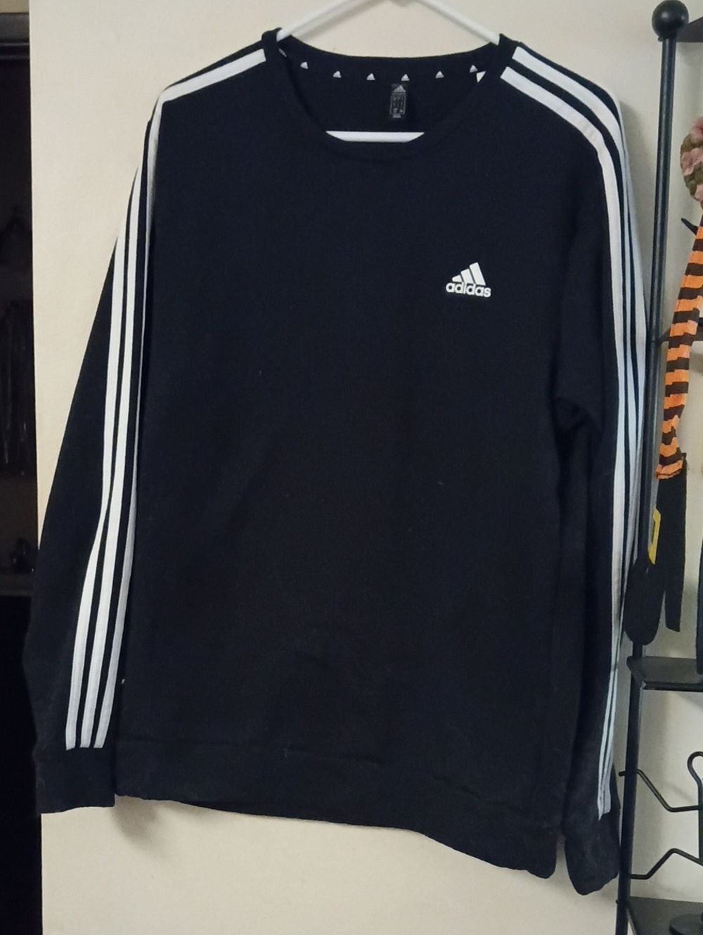 Men's Black Adidas Sweatshirt Size Large